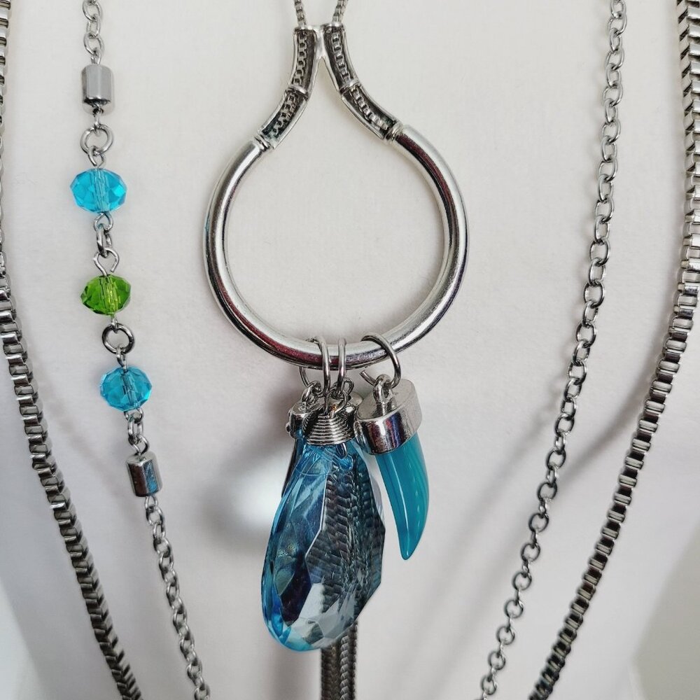 Silver Tone Triple Strand Charm Necklace 24"-39" Blue Green Beads - Picture 3 of 6
